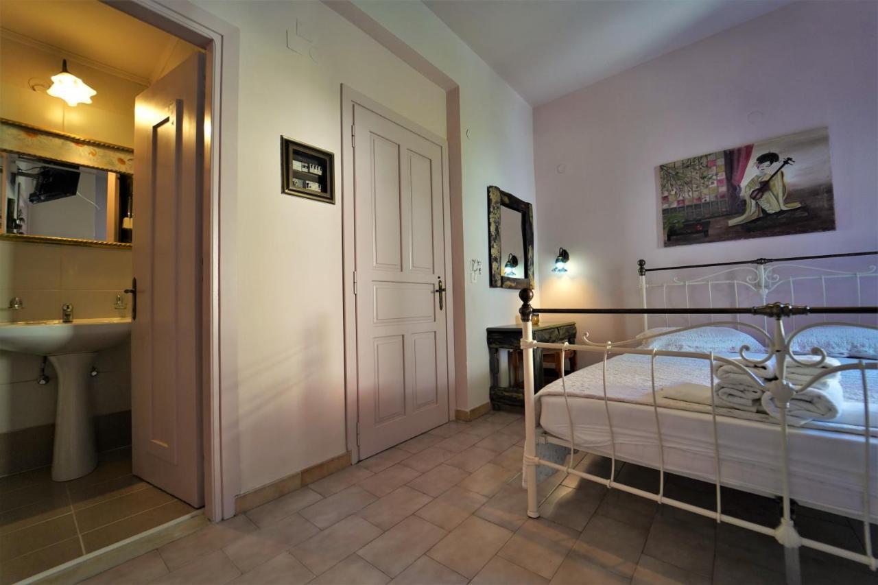 Antigoni Apartments Parga Ngoại thất bức ảnh